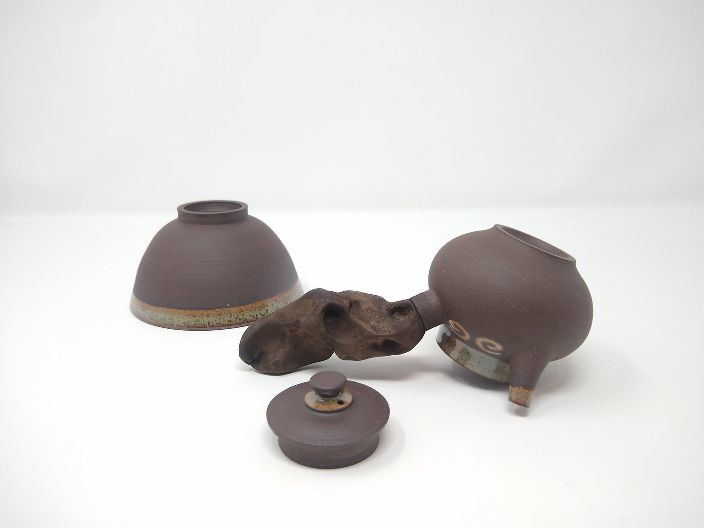 120ml Iridescence teapot with a matching cup