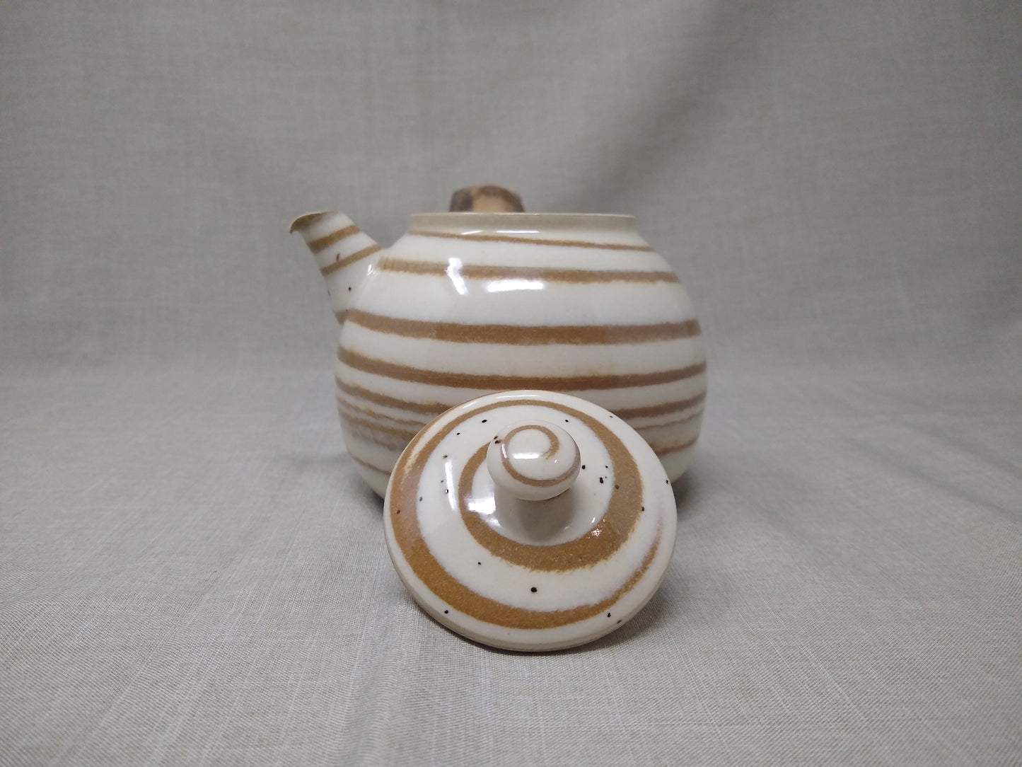 680ml Swirled Kyusu