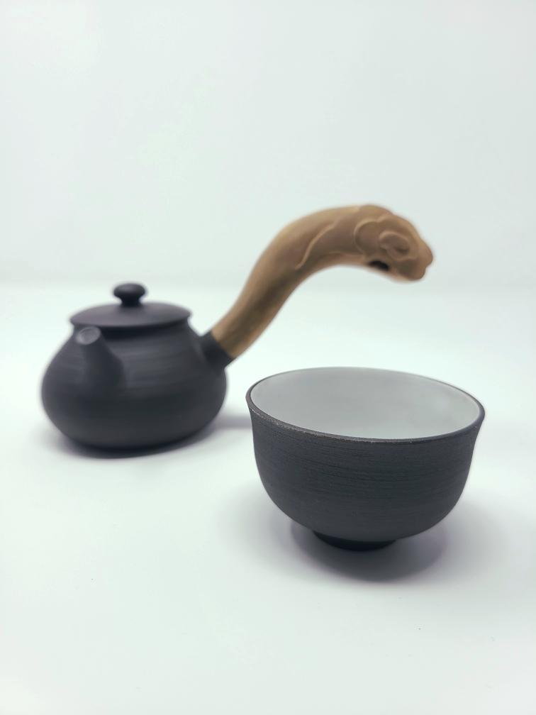90ml "Yún" Black Kyusu with a pitcher and matching cup