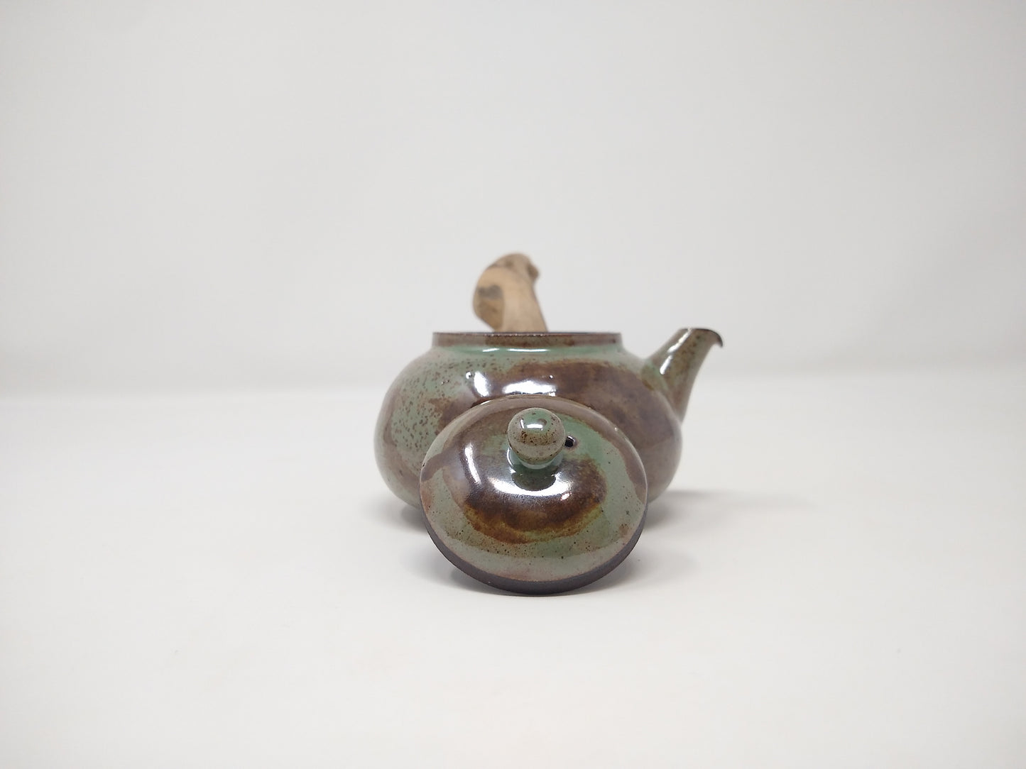 150ml Iridescent Kyusu with a matching bowl