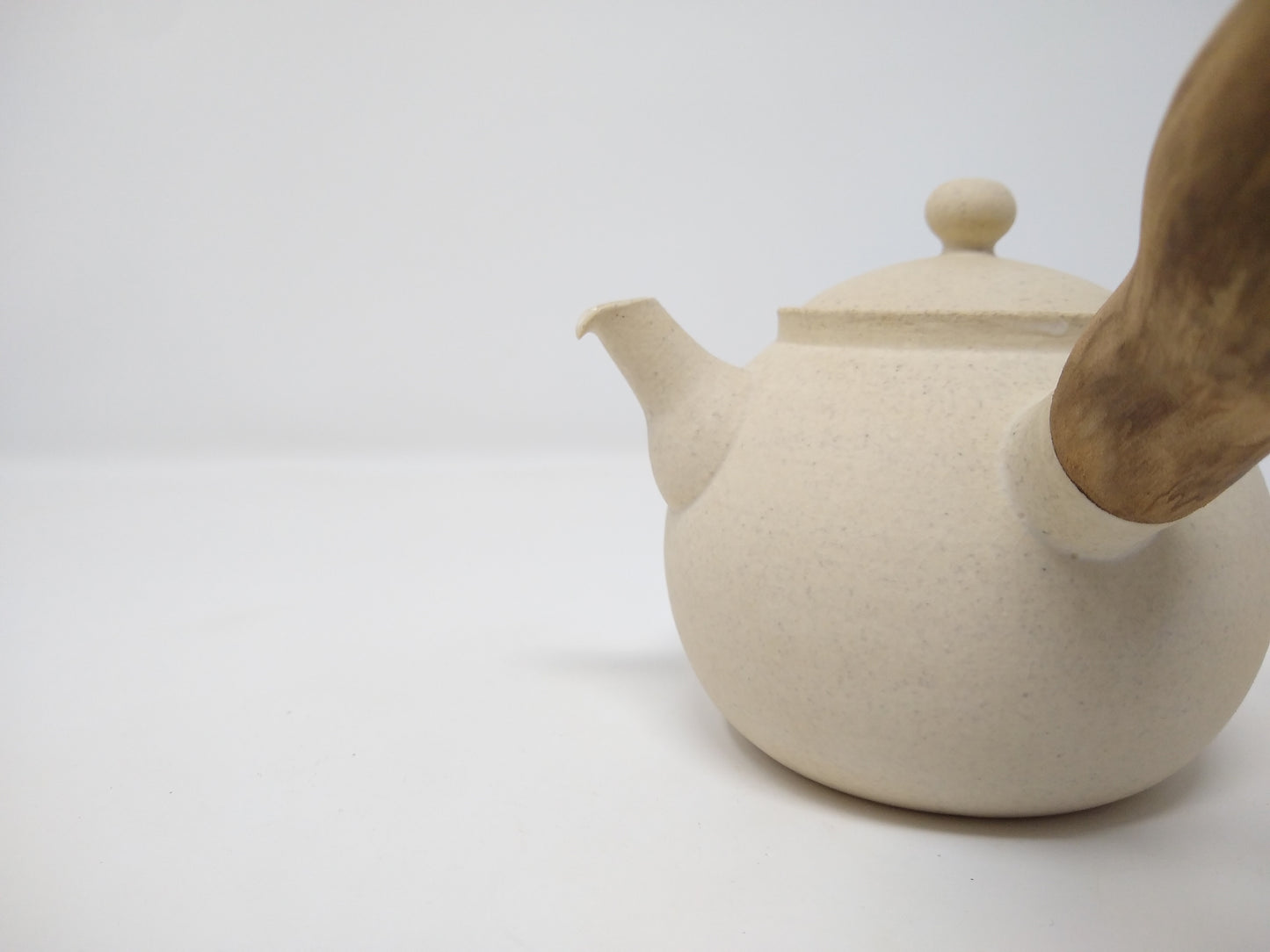 310ml Eggshell White Kyusu with two matching bowls