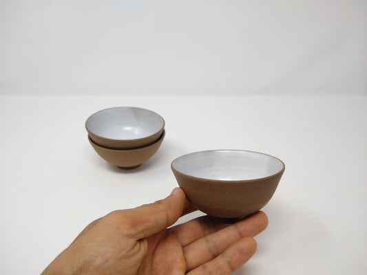 Three 110ml tea bowls