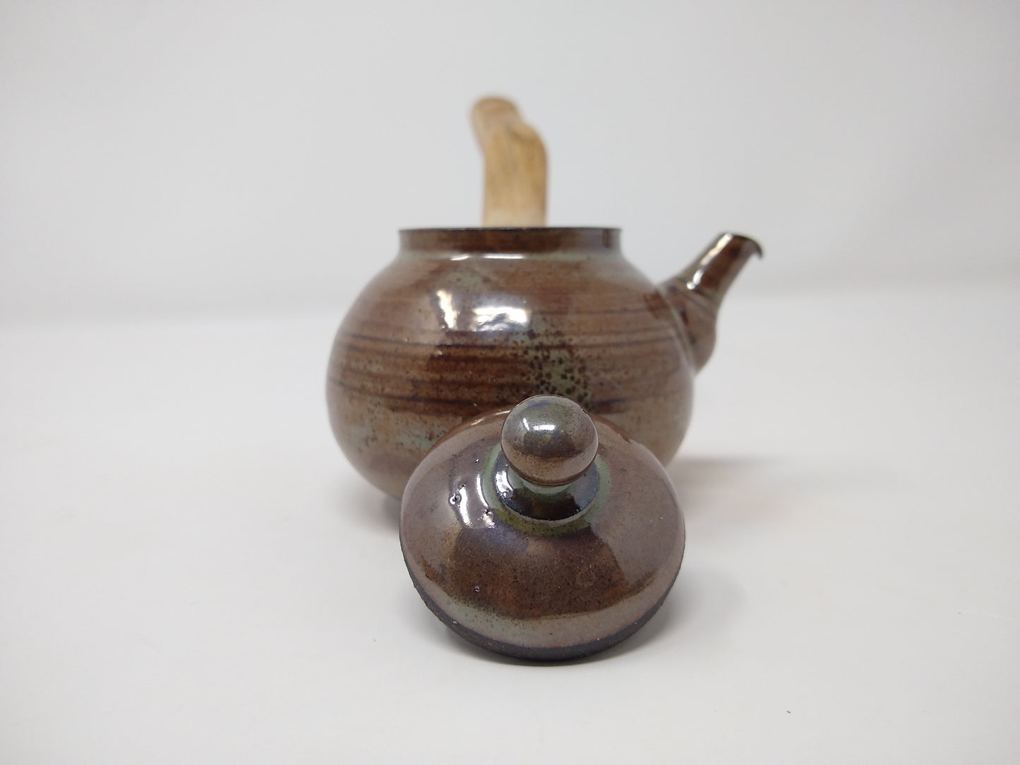 150ml Iridescent Kyusu with a matching bowl