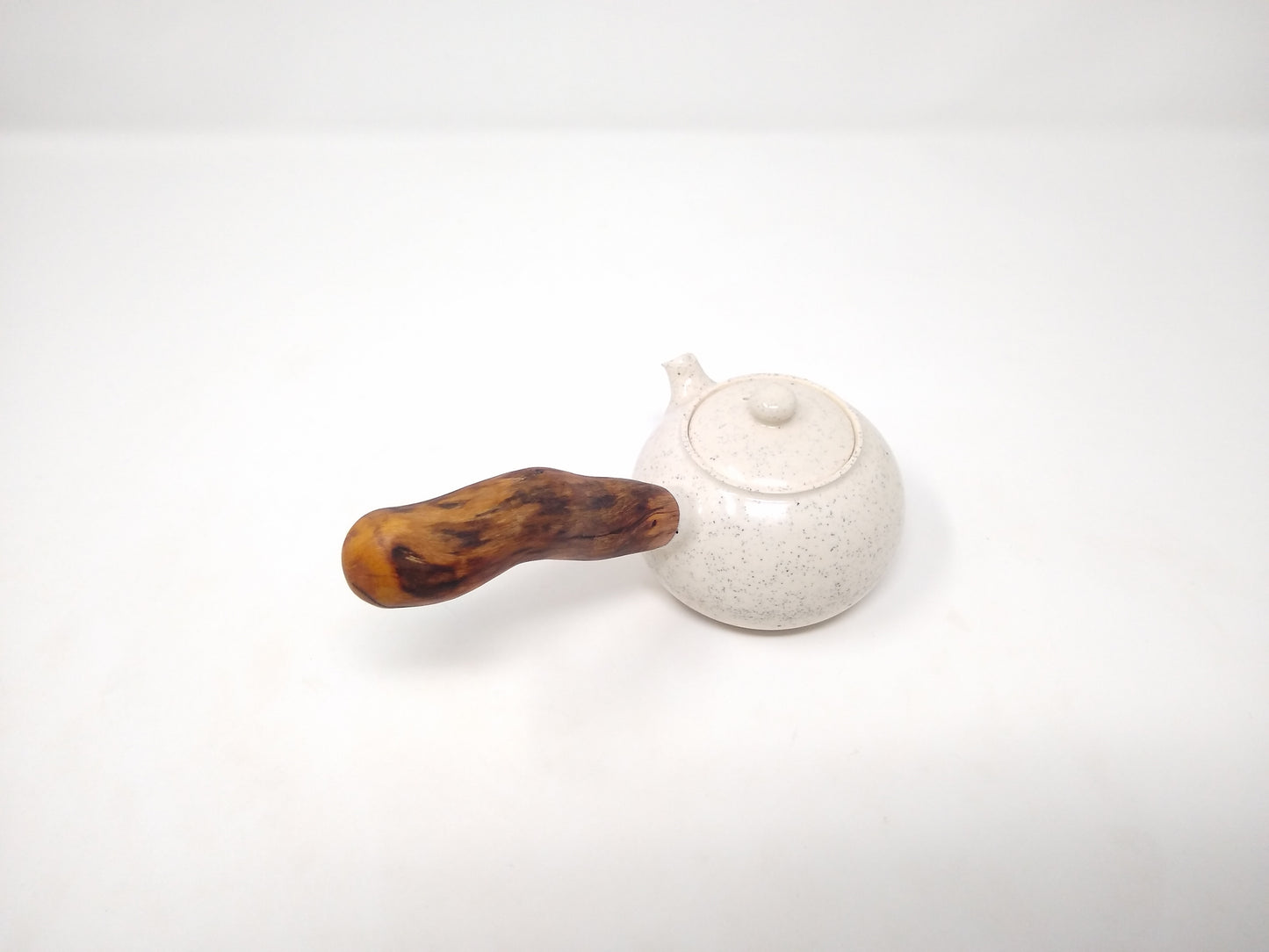 190ml Speckled Porcelain Kyusu with a matching 230ml tea bowl