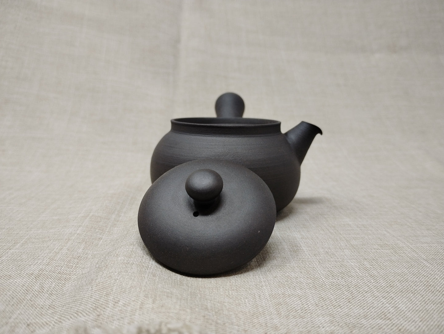 110ml Black Kyusu with two matching cups