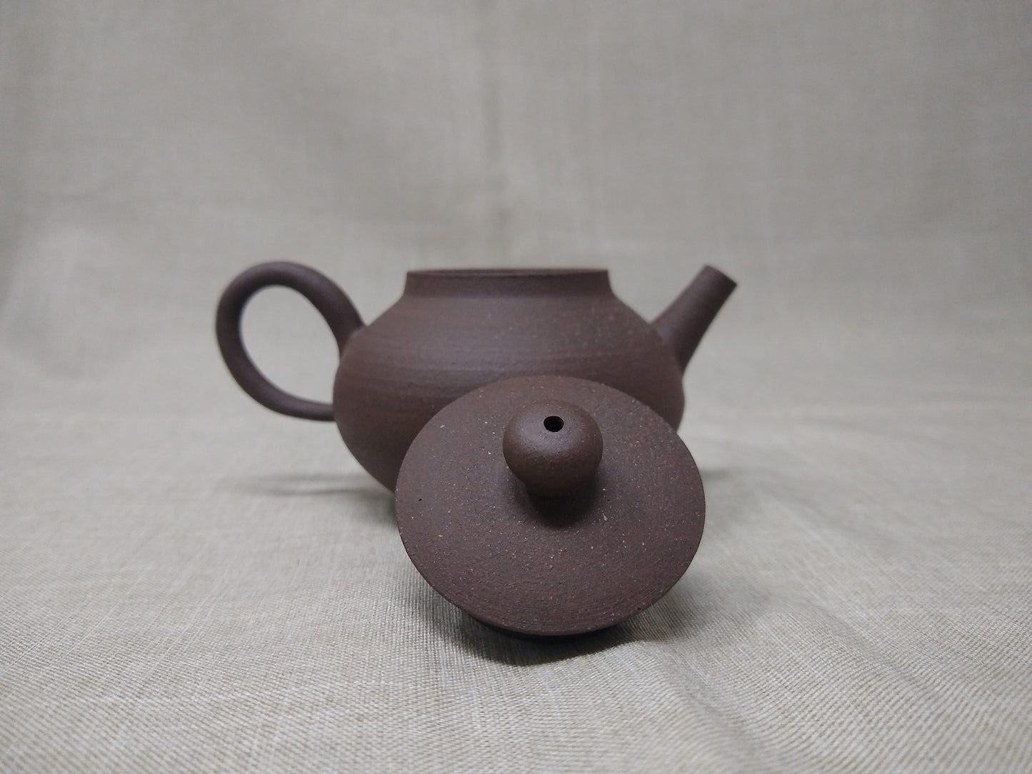 Gong Fu set. 90ml teapot, two 80ml cups, pitcher, and tray.