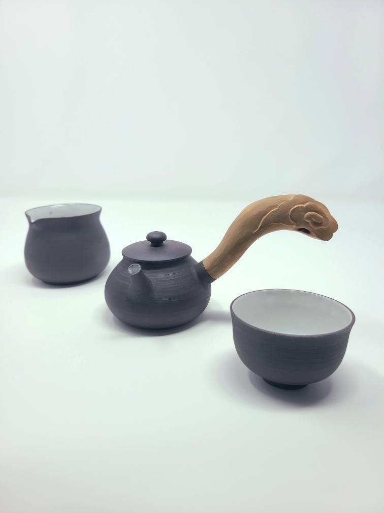90ml "Yún" Black Kyusu with a pitcher and matching cup