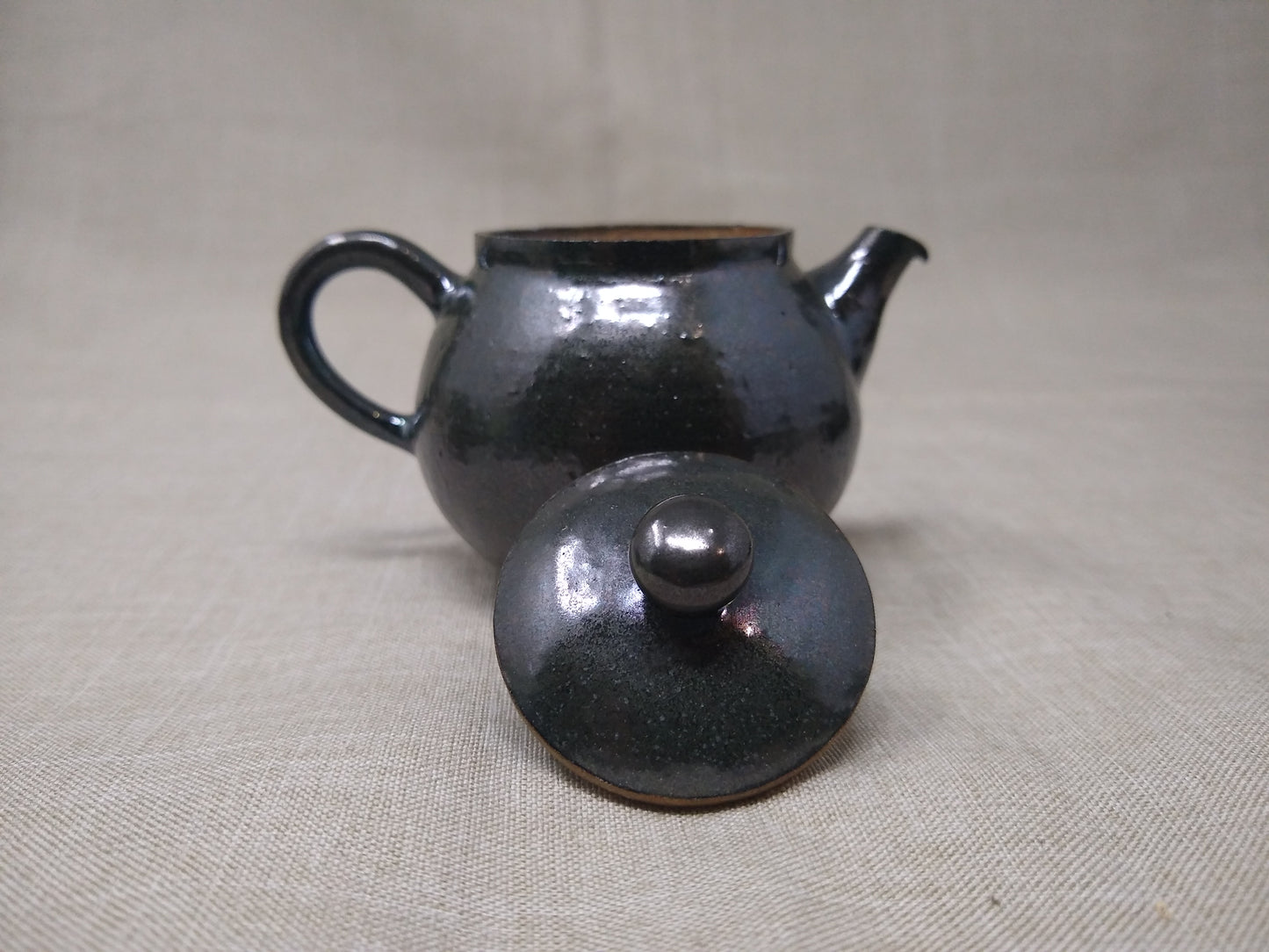 70ml "June bug" teapot, two 50ml cups, and tray