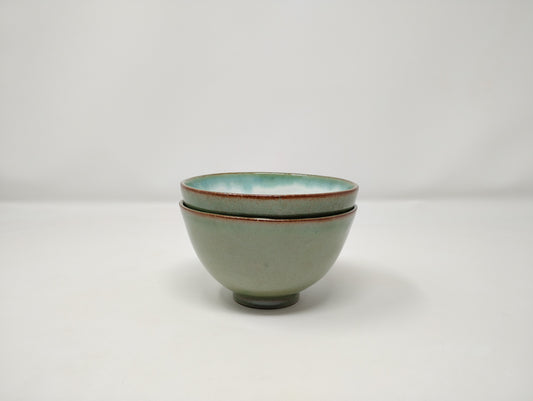 Set of two 300ml tea bowls