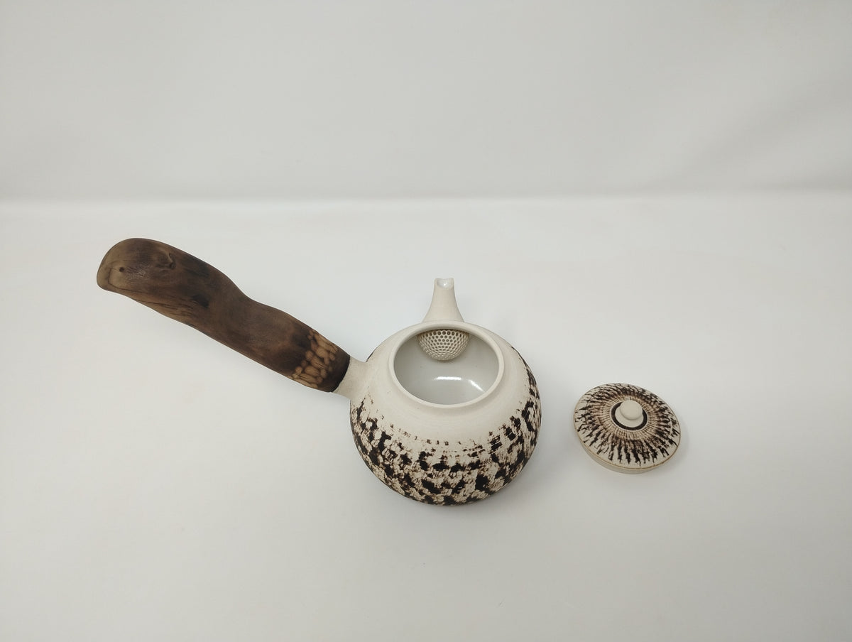 290ml Chattered Porcelain Kyusu with two matching bowls