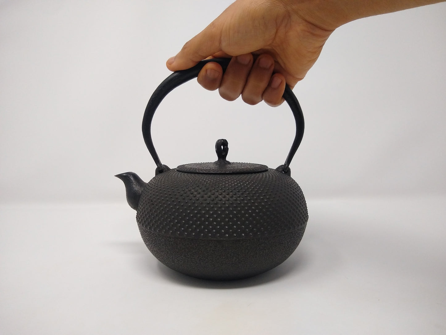 1.2L Cast Iron Kettle. Traditional Nambu Tetsubin